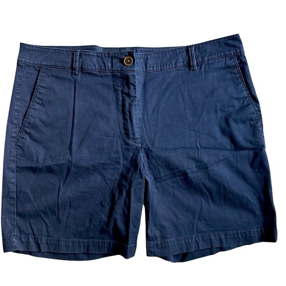 Talbots Women’s Weekend Shorts Navy Blue Size 12 Cotton Spandex Casual Chino - Picture 1 of 7